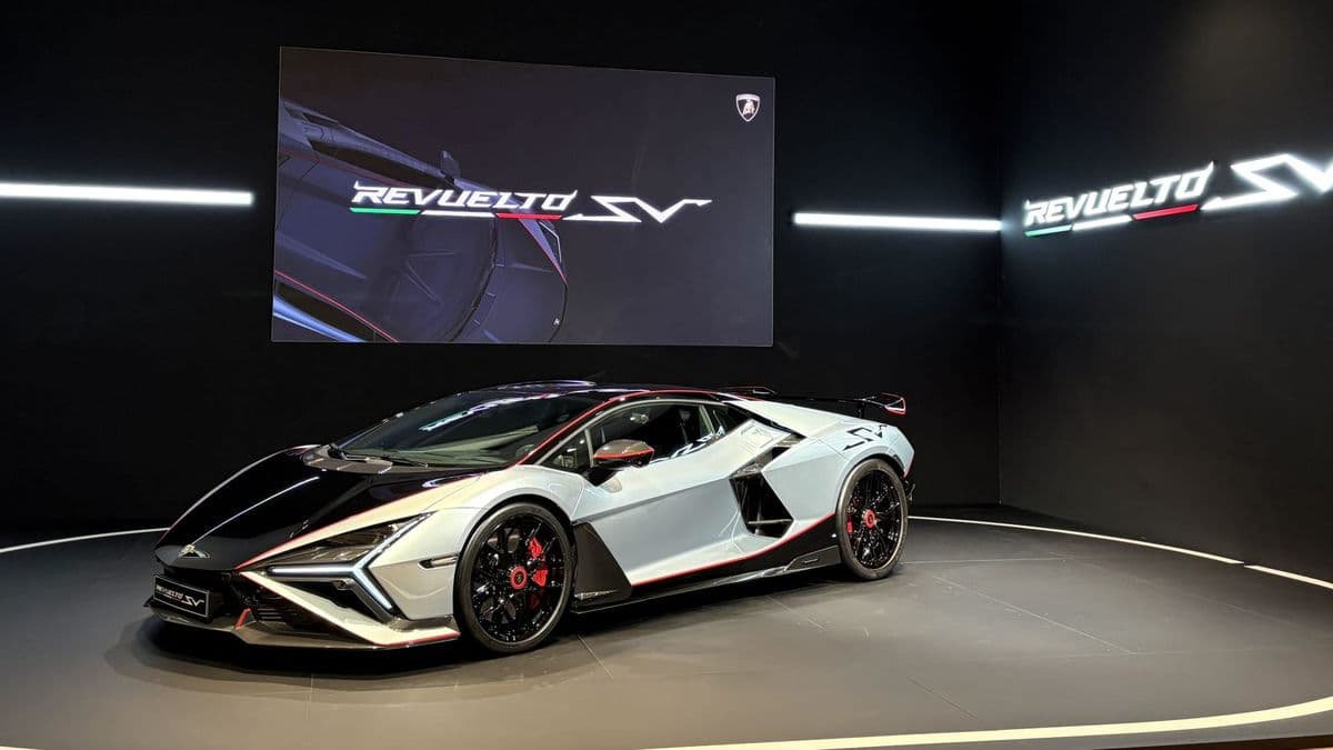 Lamborghini 推出 Revuelto SV:史上最強勁量產車